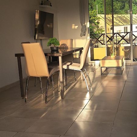 Super Appartement T3 Proche De Tout Sans Vis-A-Vis Fort-de-France Exteriör bild