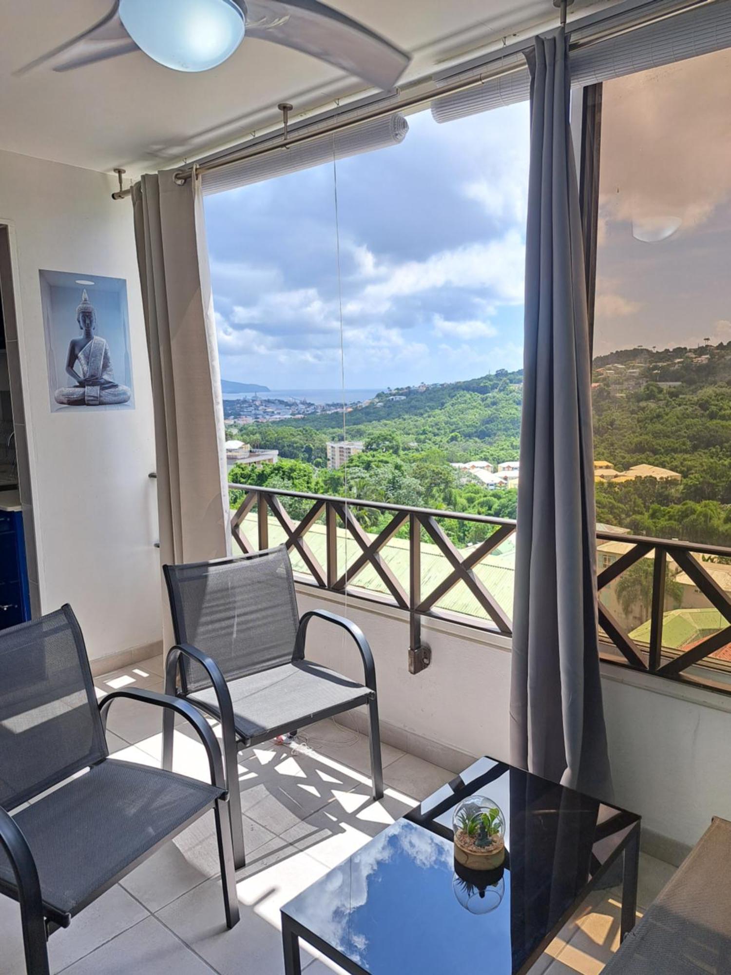 Super Appartement T3 Proche De Tout Sans Vis-A-Vis Fort-de-France Exteriör bild